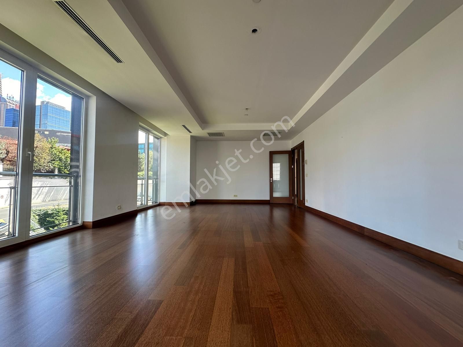 Sarıyer Maslak Satılık Residence  MASHATTAN SİTESİ 3+1 SATILIK BOŞ DAİRE - FOR SALE