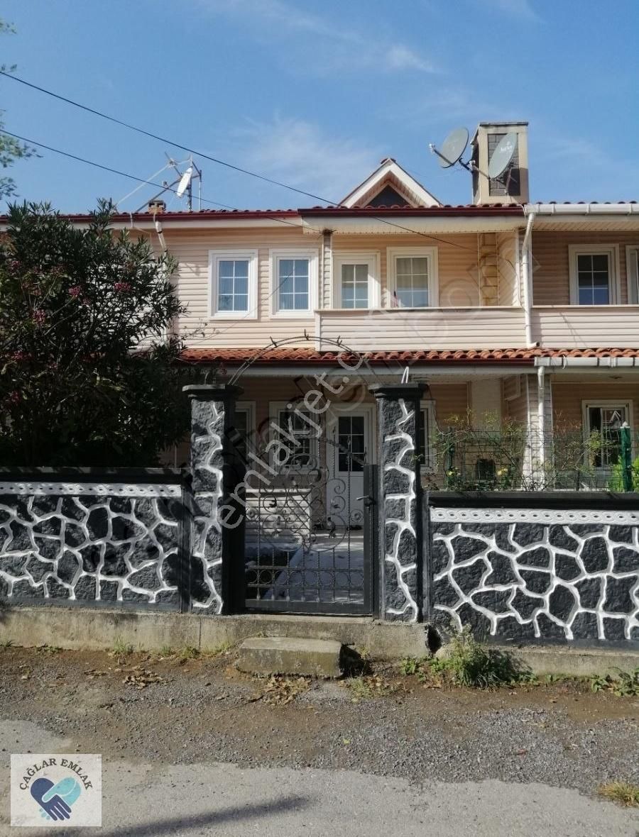 Karasu Yalı Satılık Villa Karasu Da Denize 100 Metre Mesafe Villa Sevenlerin Dikkatine