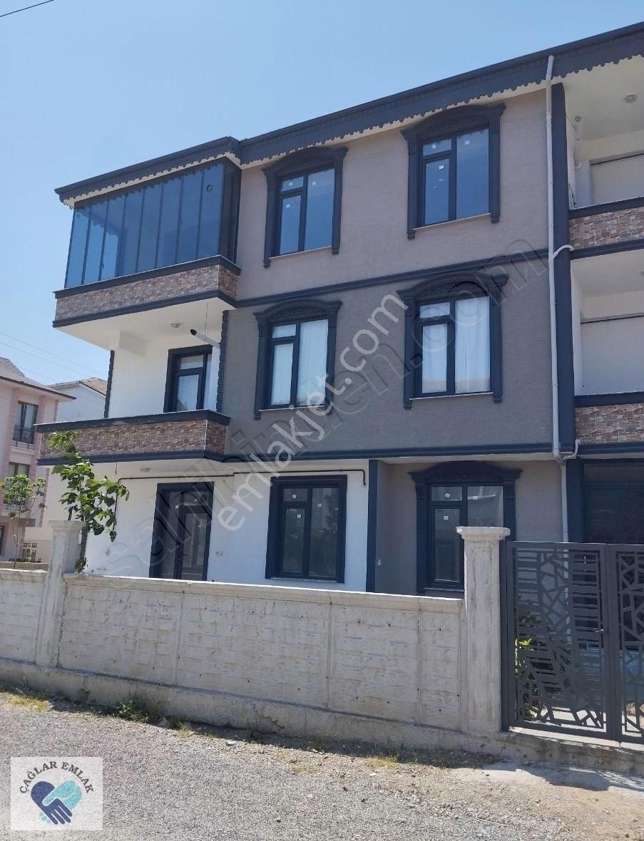 Karasu Yalı Satılık Daire Karasu Yalı mahallesi denize yakın(250m) sıfır bahçe giriş 2+1