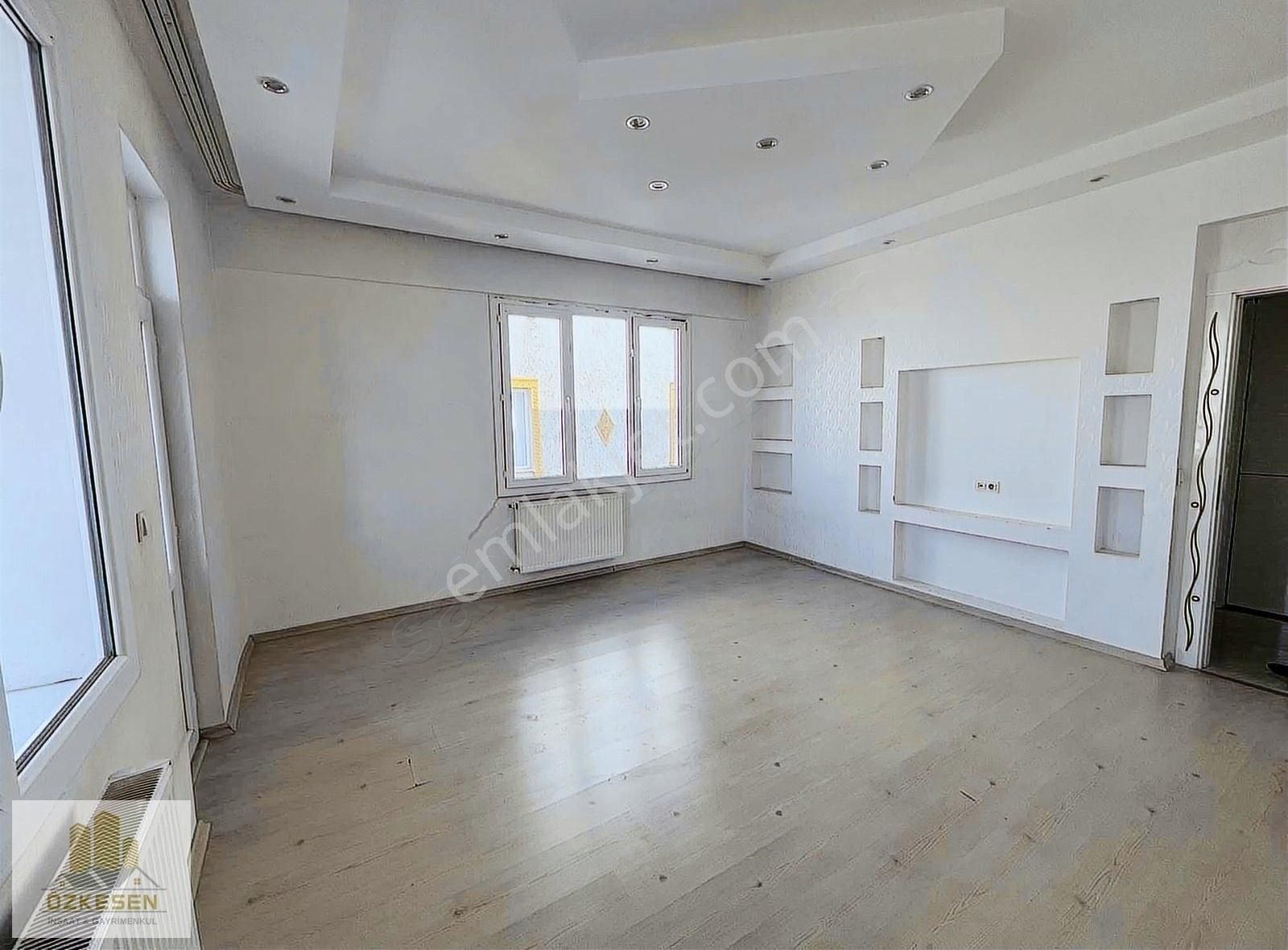 Şehitkamil Belkız Kiralık Daire Özkesen Gayrimenkul'den Memur Şartlı Kiralık Daire