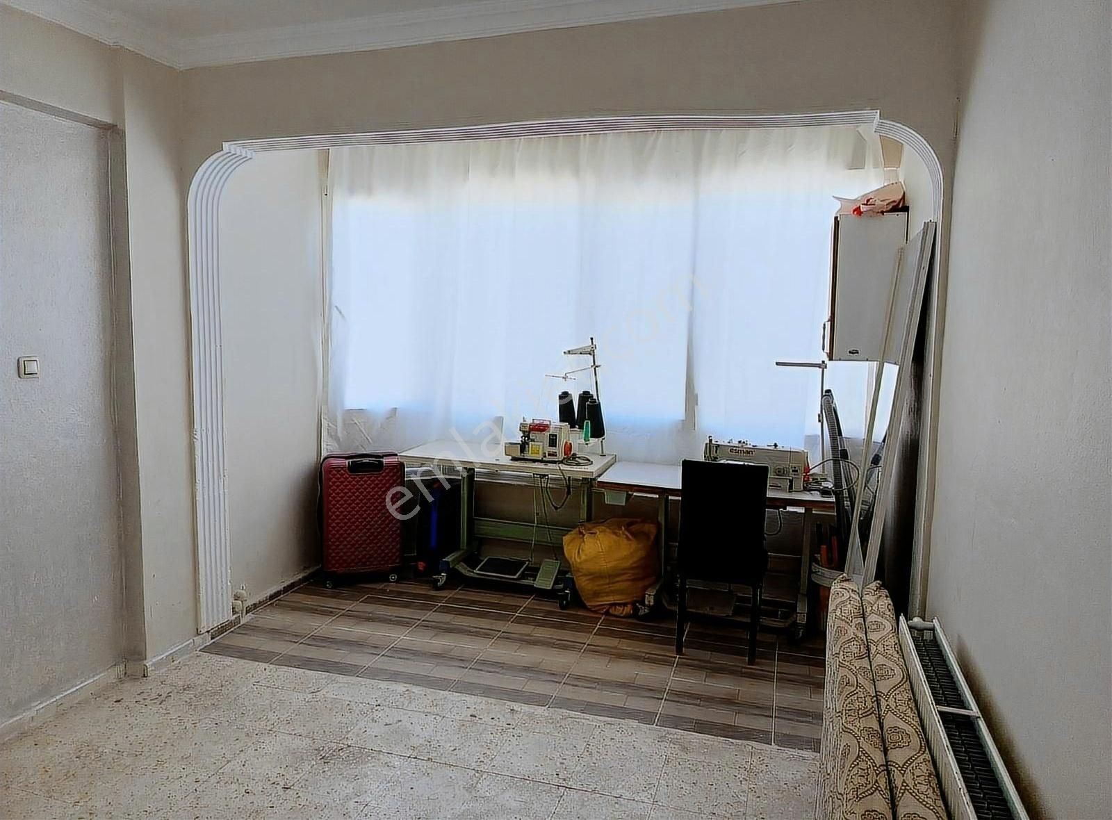 Haliliye Ulubatlı Satılık Daire GÜZEL EMLAKTAN ULUBATLI DA 3 ODA SATILIK DAİRE