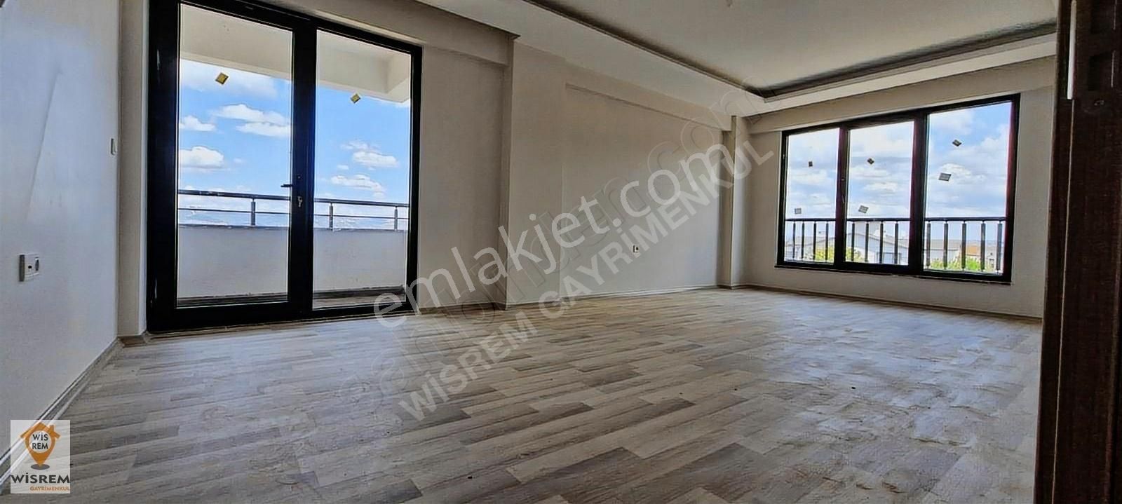 Gölcük Karaköprü Kiralık Daire GÖLCÜK DE KİRALIK 3+1 145 m2 ÇATI DUBLEKS, ASANSÖR,YERDEN ISITMA