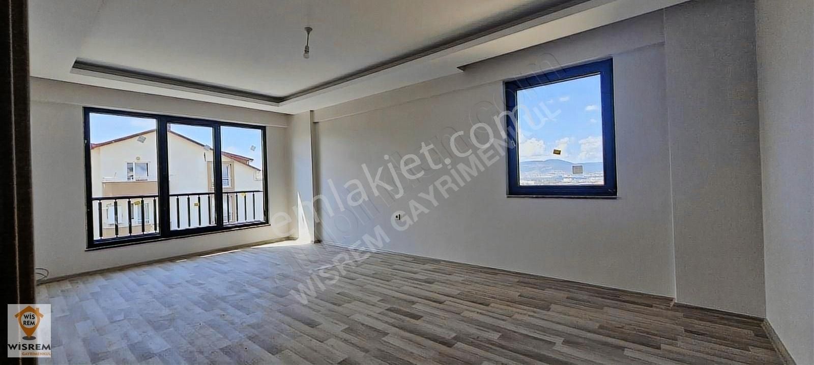 Gölcük Karaköprü Satılık Daire GÖLCÜK DE 3+1, 130 m2, ARA KAT, ASANSÖR, YERDEN ISITMALI DAİRE