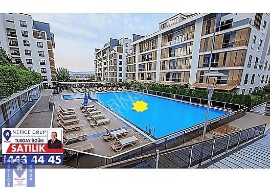 Nilüfer Ahmet Yesevi Satılık Daire GEÇİTPARK'TA 4+1 HAVUZLU 200m2 BRÜT ,181m2 NET ARA 3.KAT DAİRE