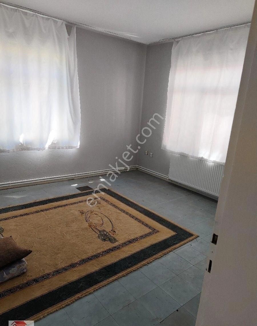 Çorlu Şeyh Sinan Kiralık Daire ŞEYHSİNAN MAH.SİNDE KİRALİK3T1 SOBALİ DAİRE