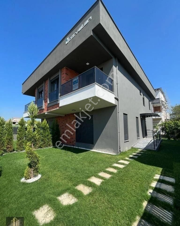 Torbalı İnönü Satılık Villa Torbalı İnönü Mh.'de Sıfır 3+1 Doğalgazlı,Otoparklı Dubleks Villa