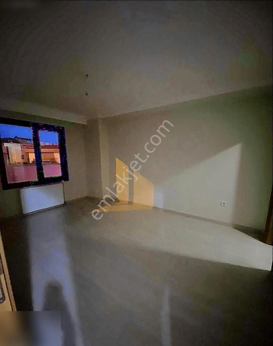 Büyükçekmece Cumhuriyet Kiralık Daire Büyükçekmece Cumhuriyet Deniz Ve Göl Manzara 3,5+1 Kiralık Daire