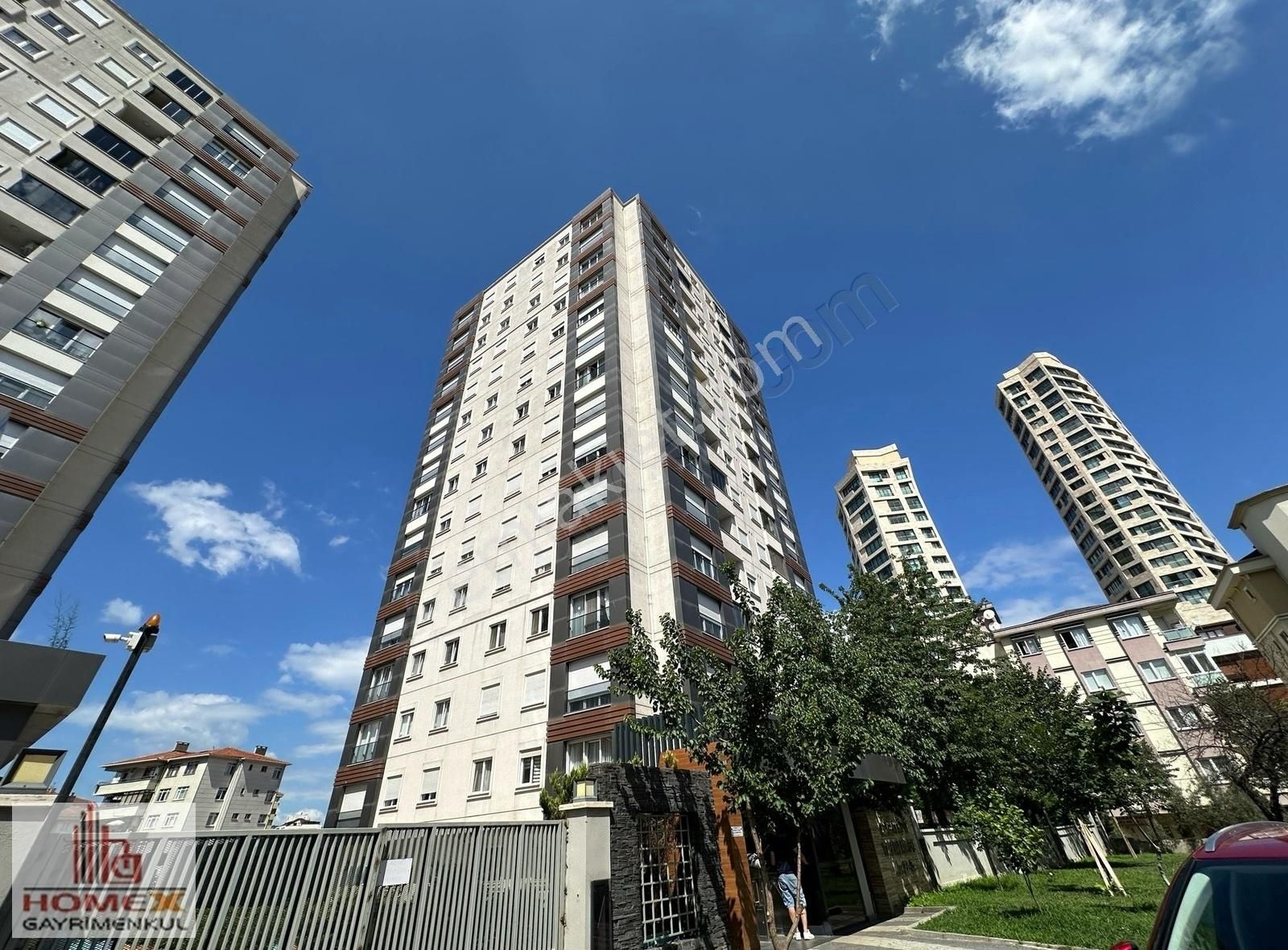 Maltepe Altayçeşme Satılık Daire DEMİRLİ TURKUAZ ADATEPE SİTESİNDE GENİŞ LÜKS 3+1 