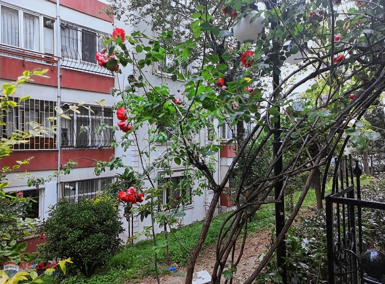 Bağcılar Bağlar Satılık Daire BAĞCILAR BAĞLAR MAH. YILDIRIM ST. 125 M2 SATILIK 3+1 DAİRE