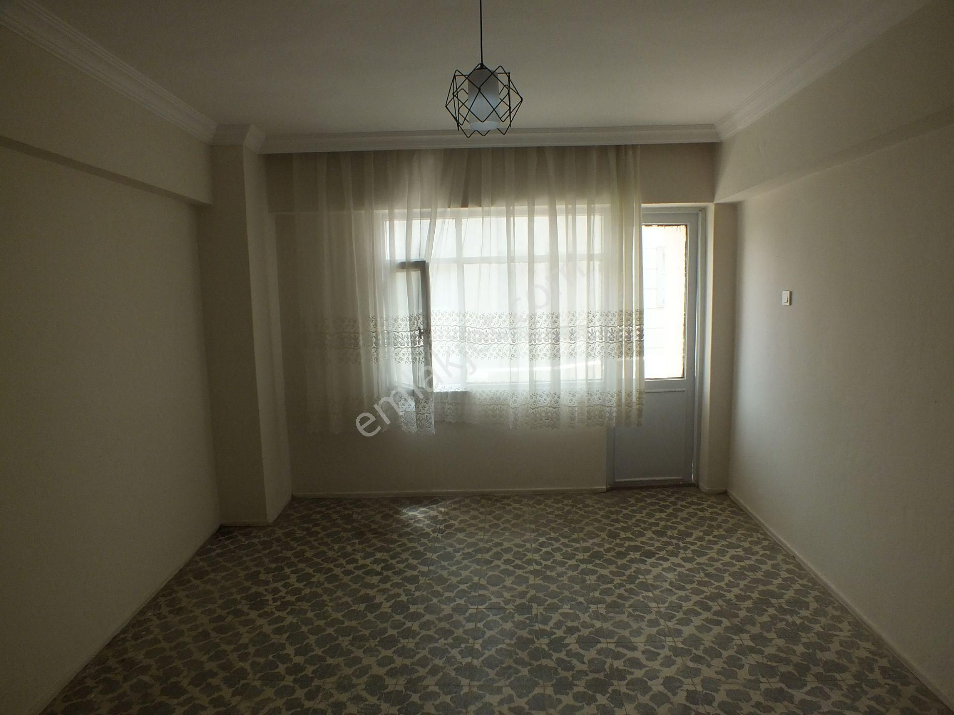 Nazilli Turan Satılık Daire  TURAN MAHALLESİNDE SATILIK 2+1 DAİRE