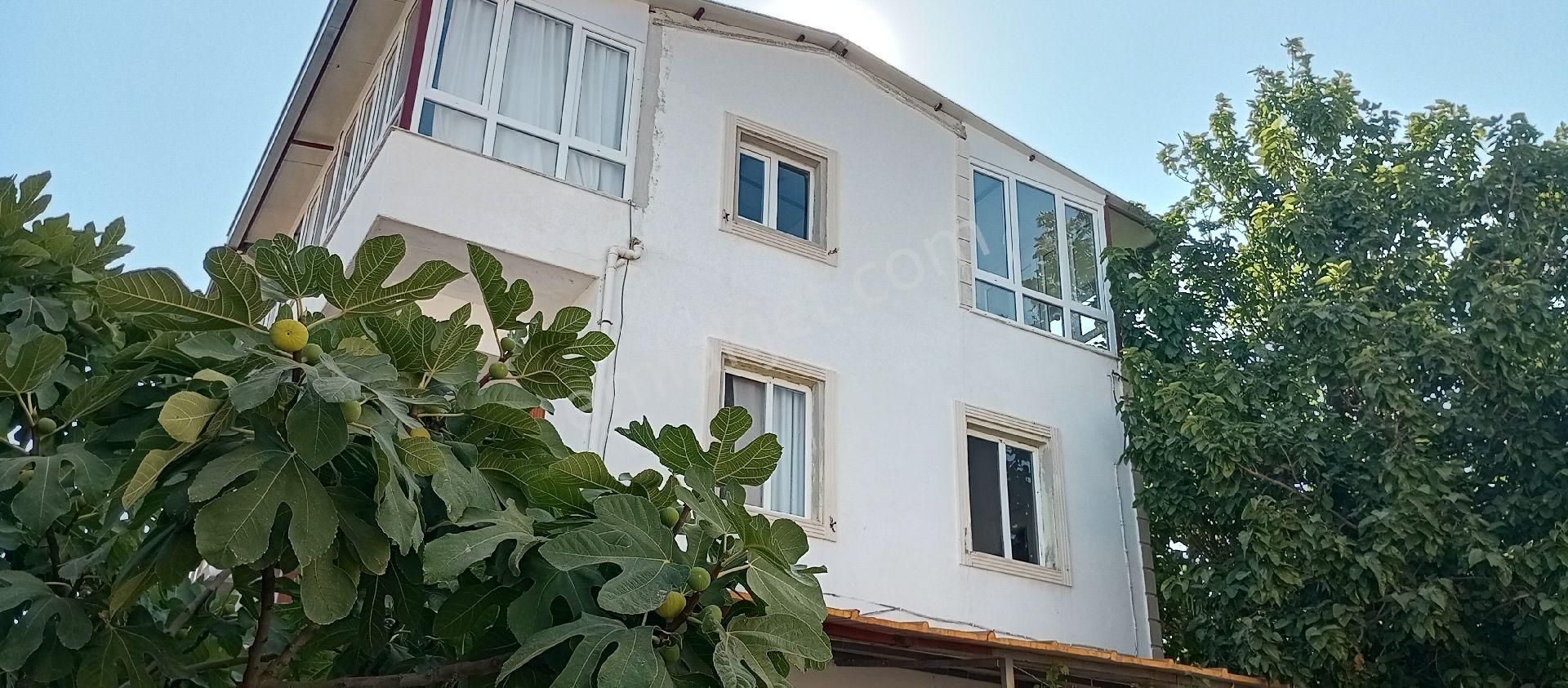 Kuşadası Güzelçamlı Satılık Villa SAHİBİNDEN 5+1 Tripleks