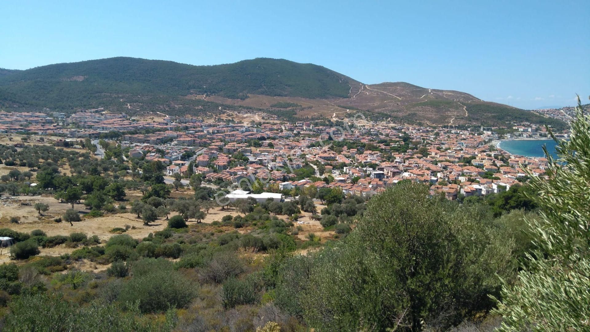 Foça Mustafa Kemal Atatürk Satılık Sit Alanı  YENİ FOÇA DA MUHTEŞEM MANZARAYA HAKİM DENİZE ÇOK YAKIN 18640 m ARAZİ