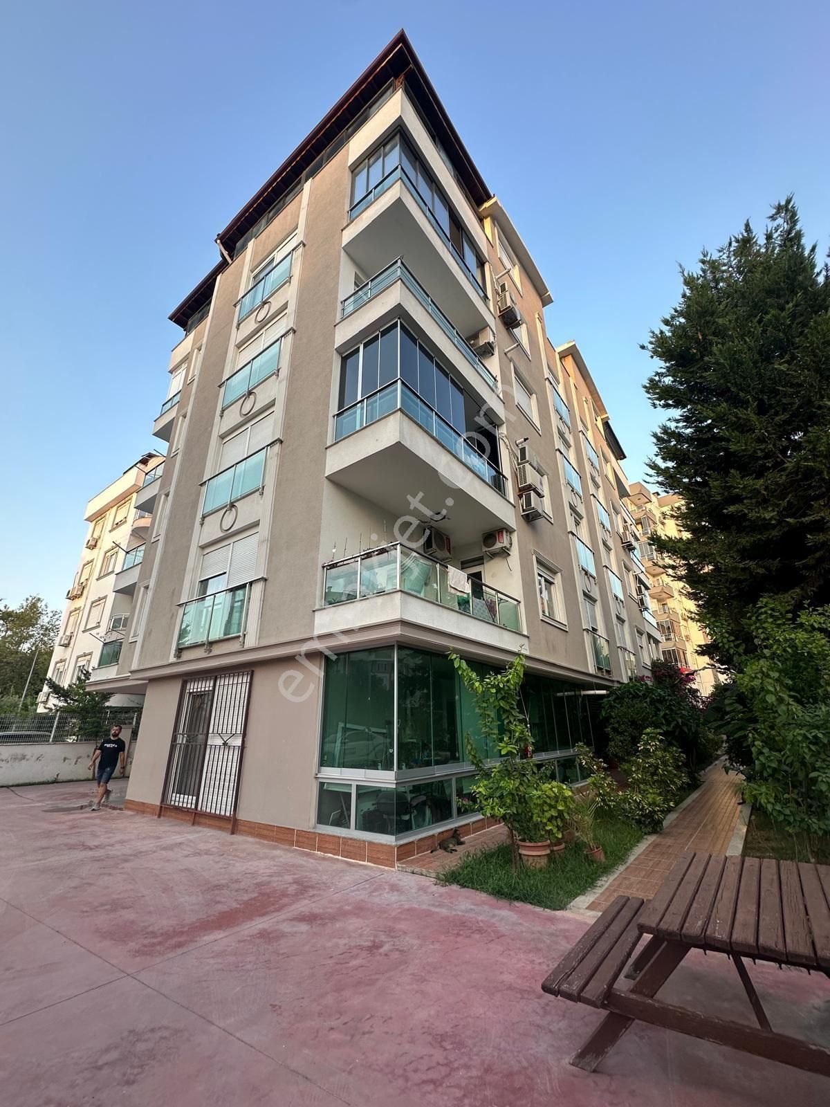 Muratpaşa Çağlayan Satılık Daire  5+1 DUBLEX DAİRE DOĞALGAZLI ÇAĞLAYANDA DENİZE VE AVM'YE YAKIN