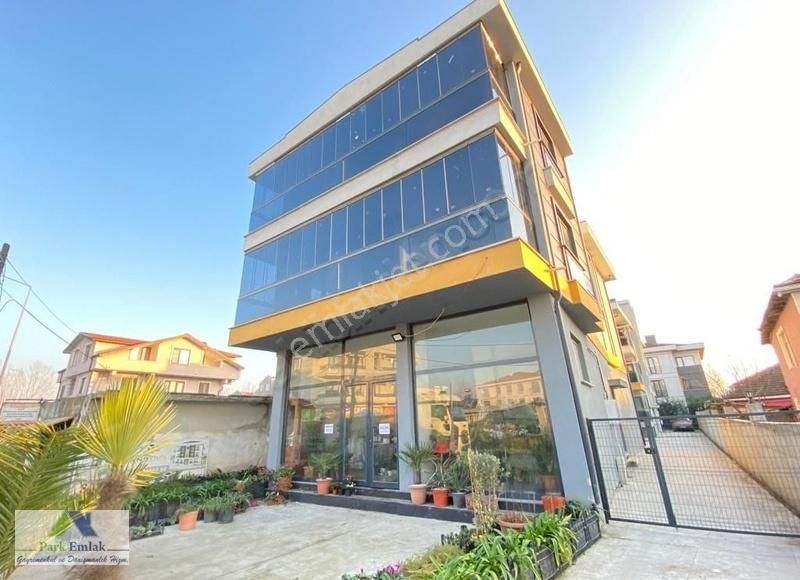 Serdivan Köprübaşı Satılık Daire SERDİVAN KÖPRÜBAŞI MAH. CADDE ÜSTÜ SATILIK 3+1 LÜKS DAİRE