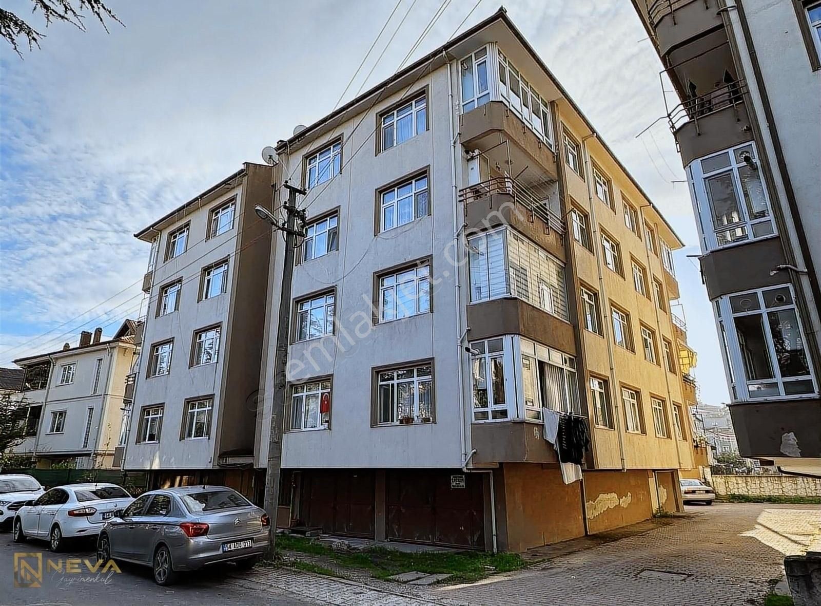 Erenler Dilmen Satılık Daire ERENLER DİLMEN MAH. SATILIK 3+1 110 M2 ARAKAT DAİRE.