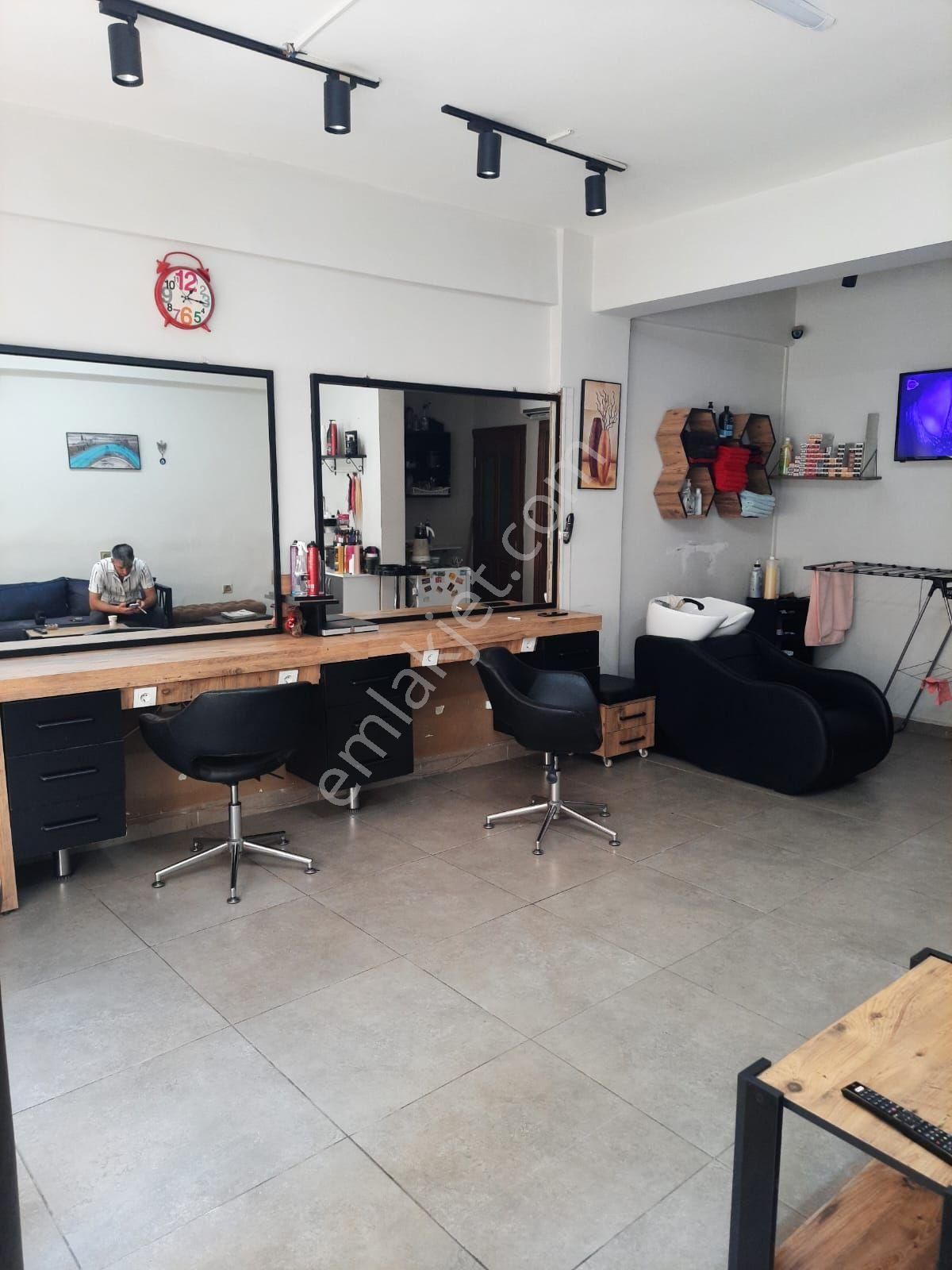 Bayraklı Adalet Devren Dükkan & Mağaza İzmir Bayraklı Adalet Mahallesinde Devren Kiralık Kuaför Salonu