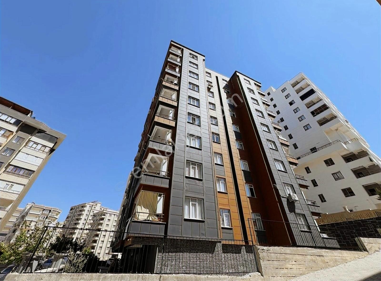 Karaköprü Narlıkuyu Satılık Daire AKSA EMLAKTAN SATILIK 2+1 FULL LÜKS DAİRE