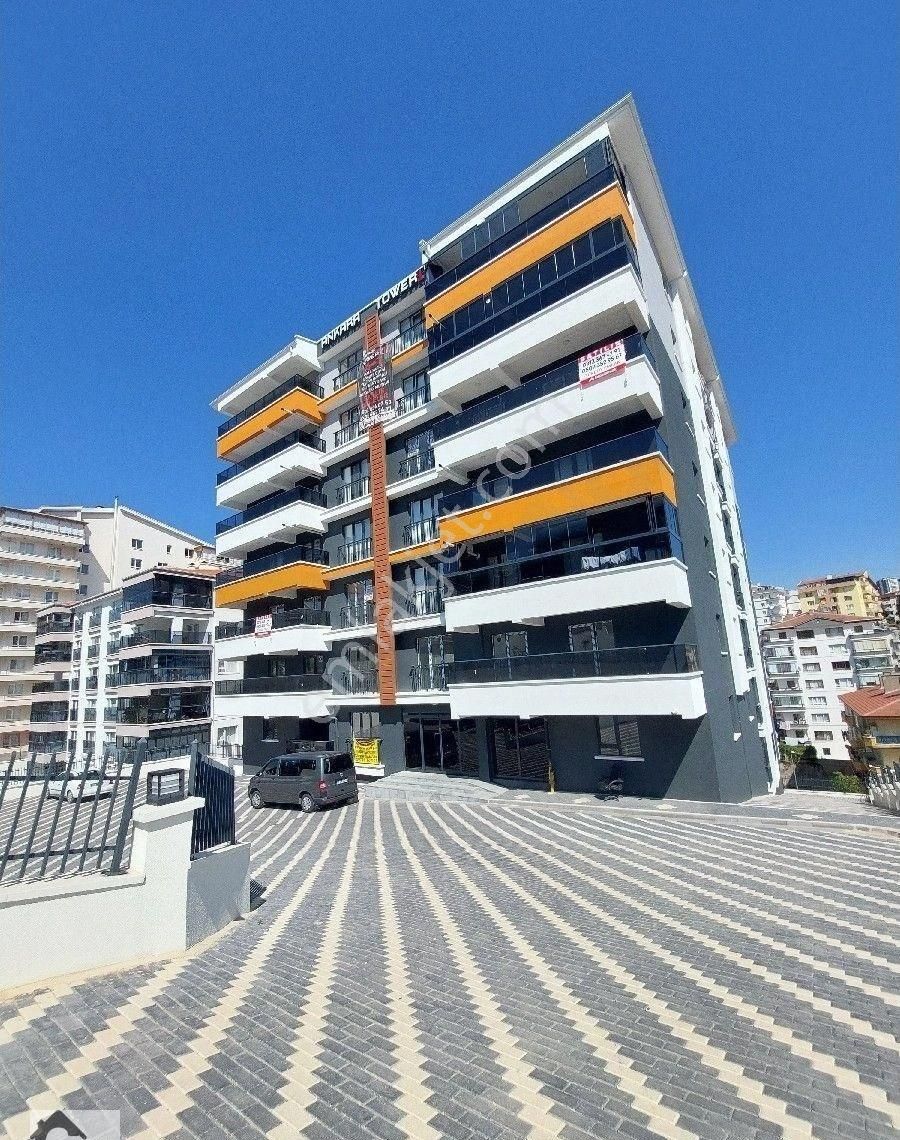 Mamak Kazım Orbay Satılık Daire GÜRBÜZ EMLAK'TAN KAZIM ORBAY MAHALLESİNDE SATILIK ANKARA TOWER 2 SİTESİNDE 4+1GİRİŞ KAT DAİRE BOŞ.