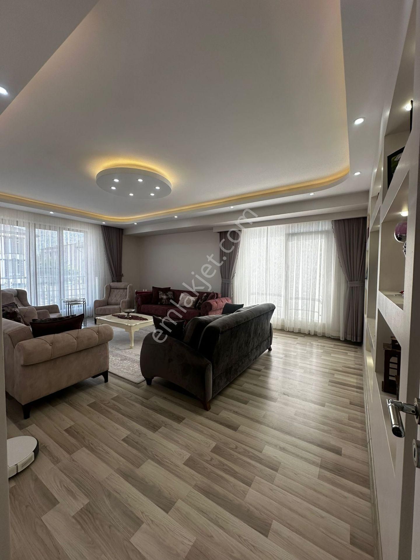 Odunpazarı Gündoğdu Satılık Villa  B-603 GÜNDOĞDU MAHALLESİNDE ÖZEL YAPIM VİLLA