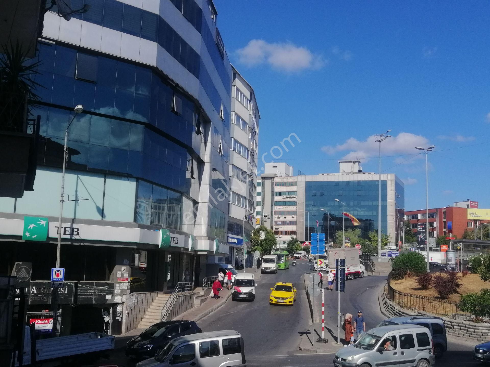 Kağıthane Gürsel Kiralık Daire CEYLAN EMLAKTAN MERKEZİ YERDE KİRALIK DAİRE ULAŞIM SIKINTISI YOK METRO METROBÜSE ÇAĞLAYAN ADLİYE 1dk