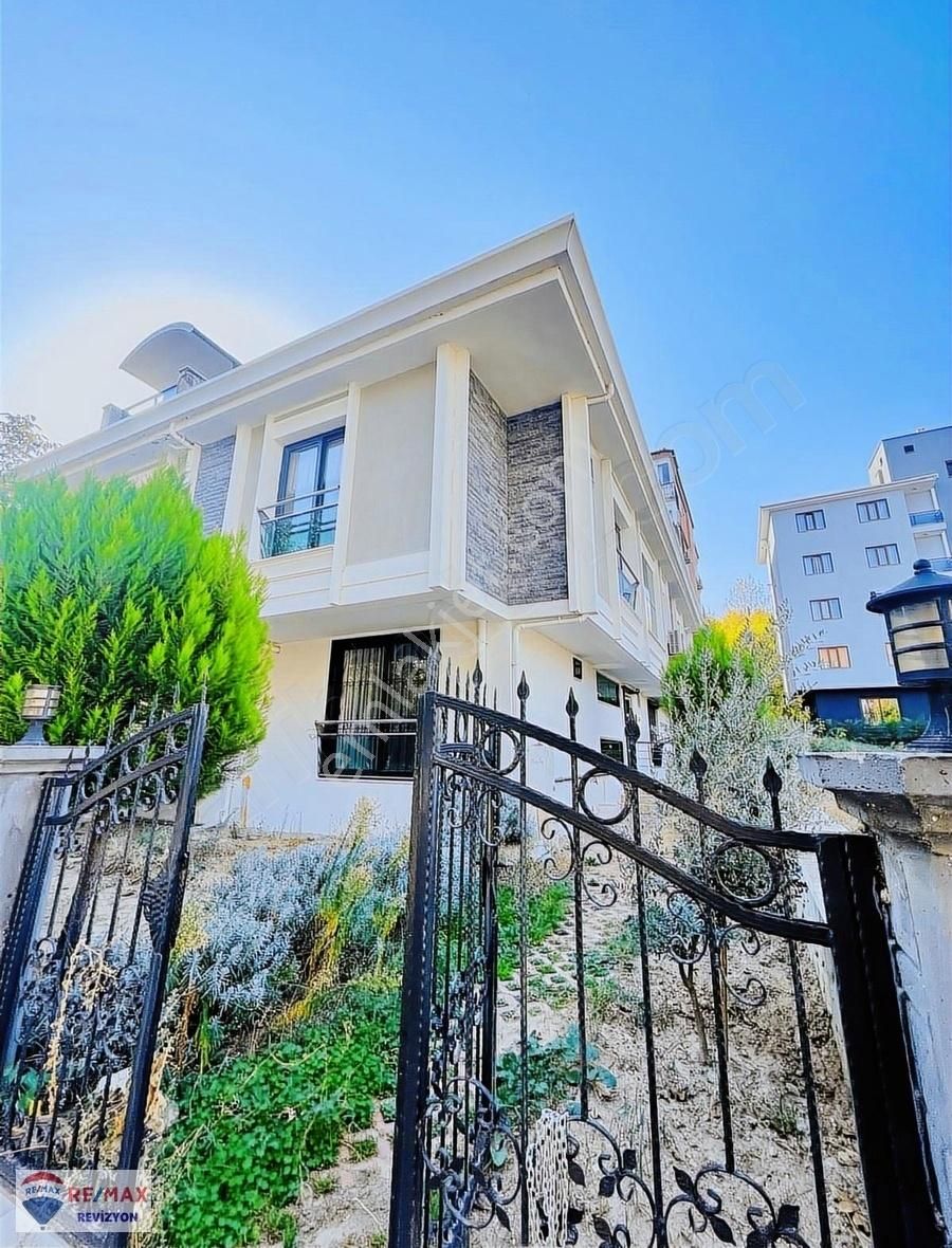 Pamukkale İncilipınar Satılık Daire RE/MAX'TEN ULUSTA 1+1 YERDEN ISITMALI FIRSAT EŞYALI APART