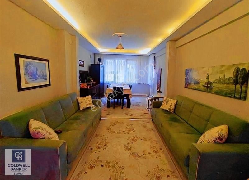 Karabağlar Refet Bele Satılık Daire YEŞİLYURT 130 M2 2+1 ACİL SATILIK DAİRE