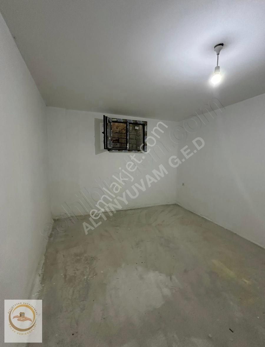 Bağcılar Çınar Mahallesi 4 Katlı Komple Satılık Bina !!! - Görsel 14