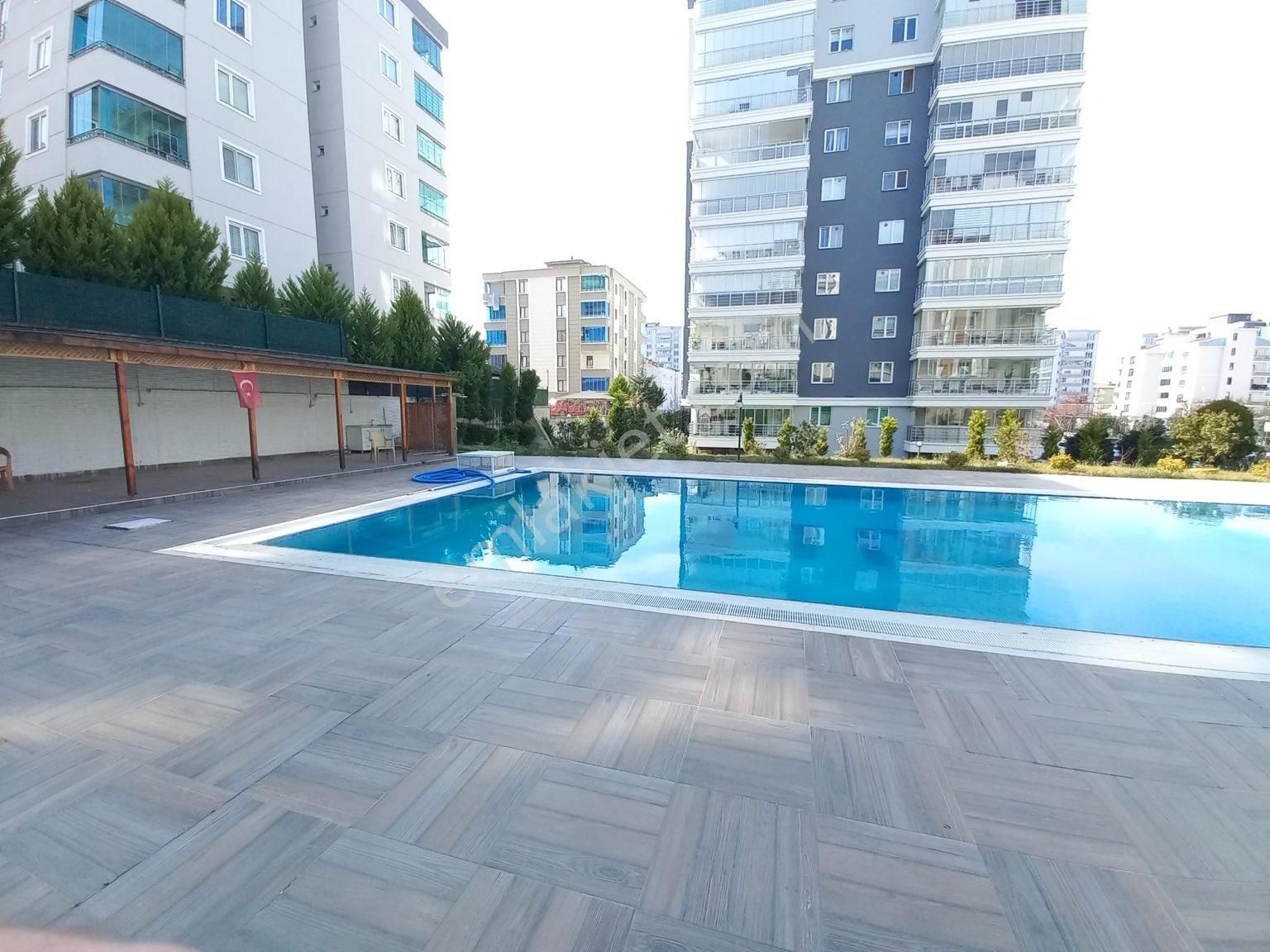 Atakum Mevlana Satılık Daire SAHIBINDEN ACIL HAVUZLU SITEIÇI SATILIK 4+1 180M2 DAIRE