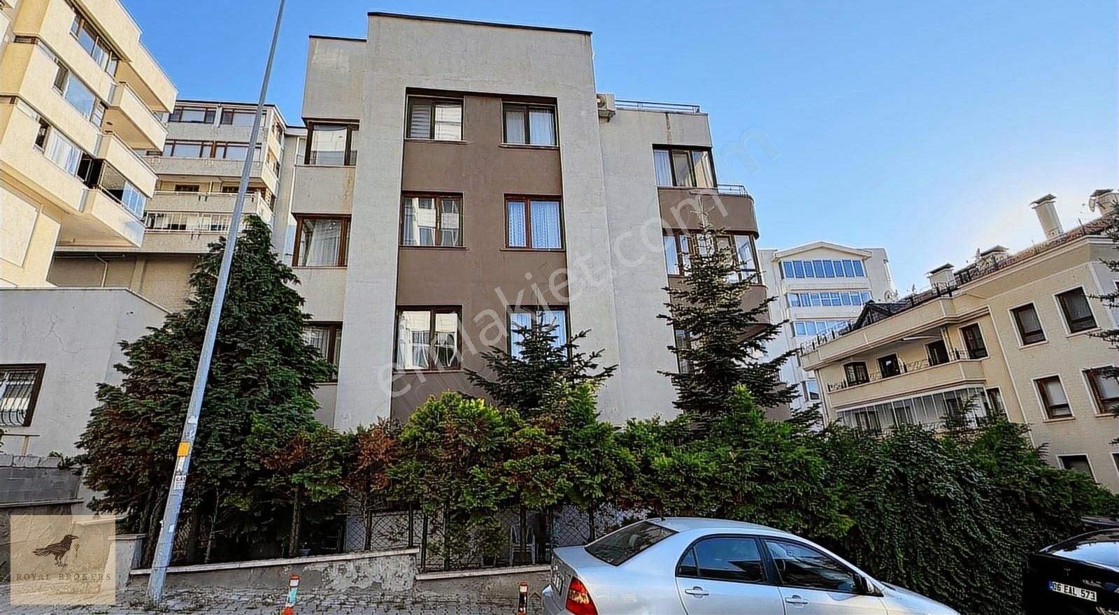 Çankaya Hilal Satılık Daire SATILIK, HİLAL MAH, 2. KAT, ASANSÖRLÜ, OTOPARKLI, BOŞ DAİRE