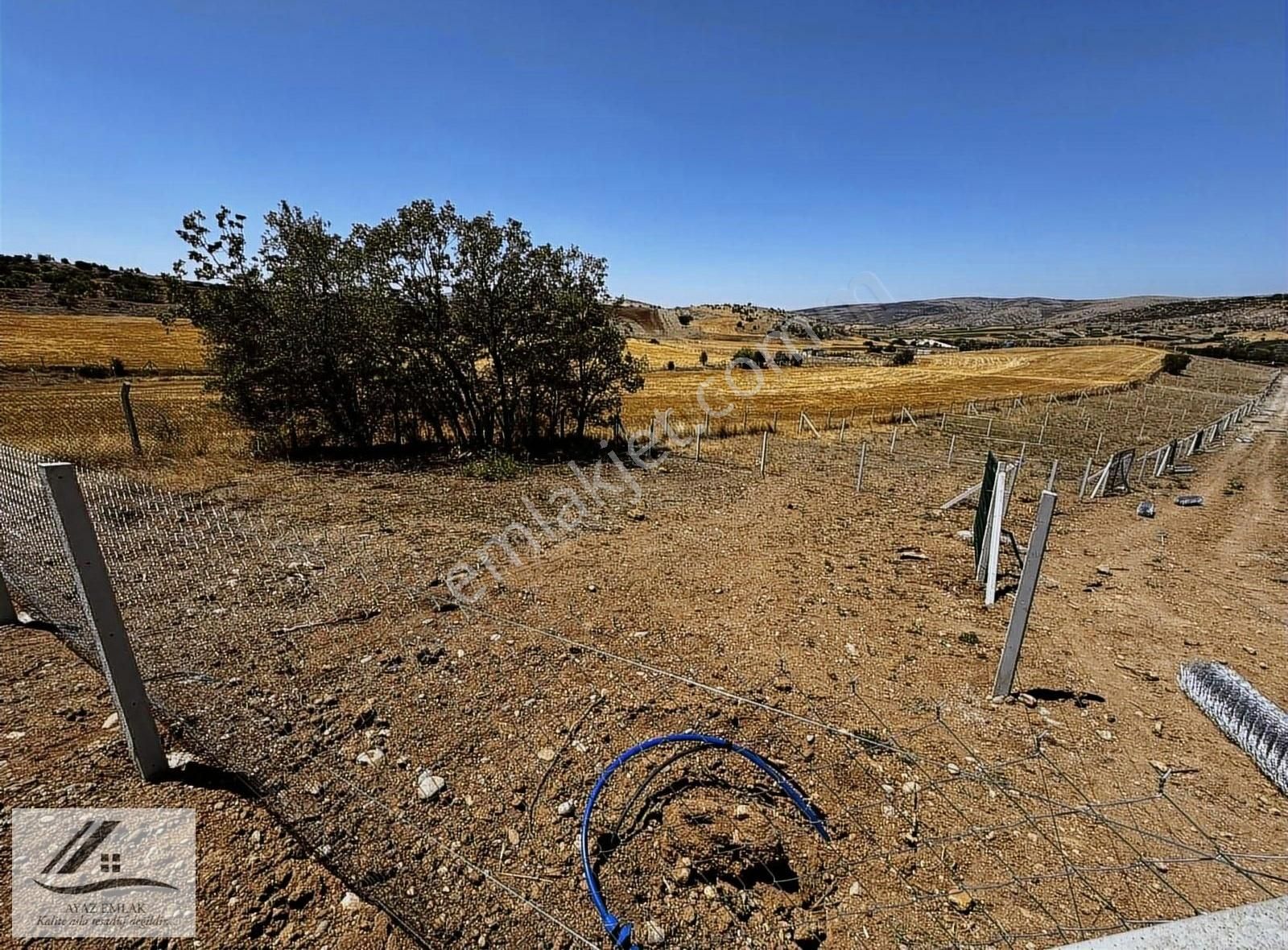 Ayaş Çanıllı Uluyol Satılık Tarla AYAZ EMLAK'TAN ELEKTRİK SU TEL ÖRGÜSÜ HAZIR 300m2 SON 2 BAHÇE