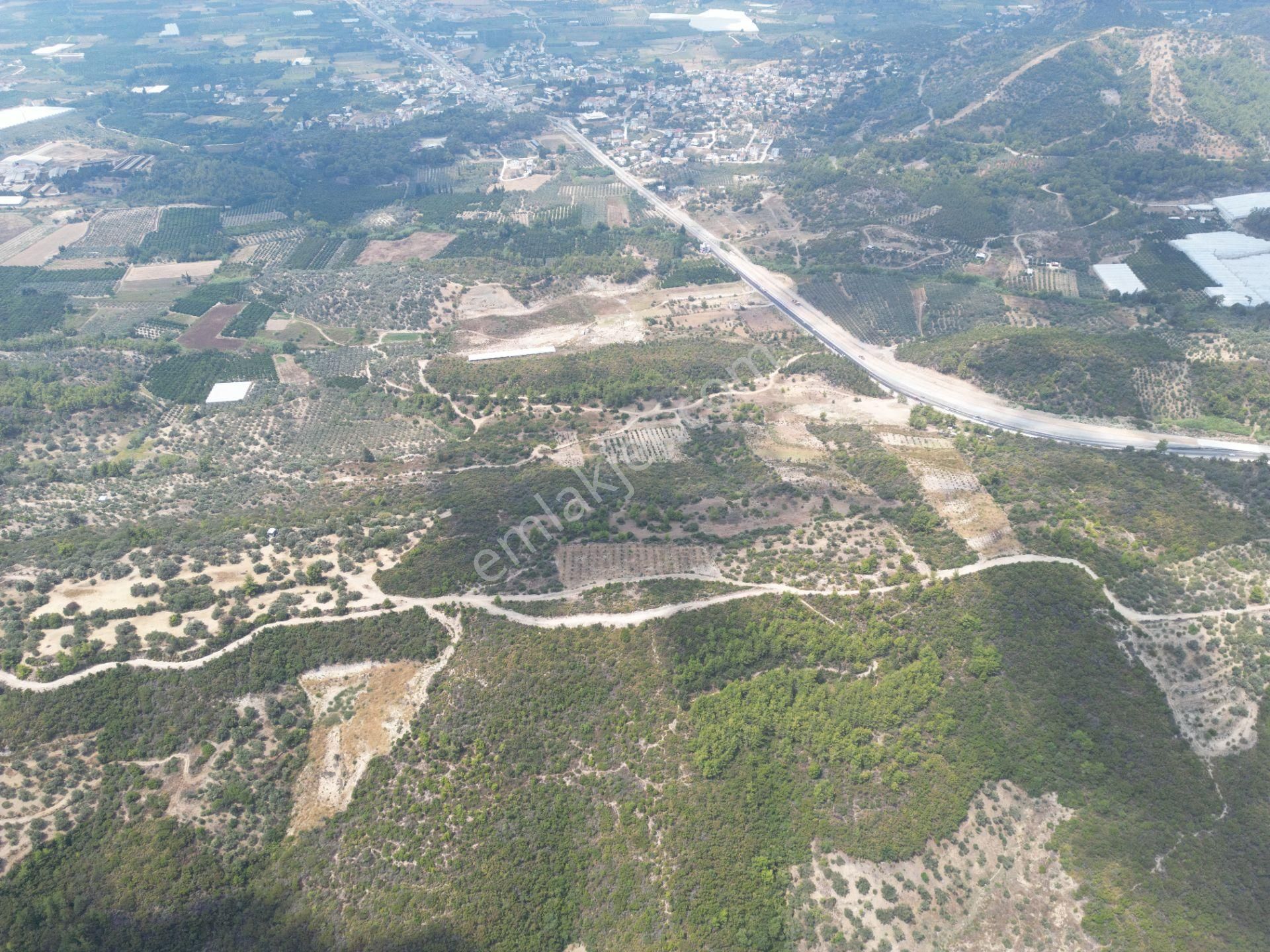 Sahibinden Müstakil Tapulu 8054 Mt2 Yol Ve Suyu Olan Tarla - Görsel 11