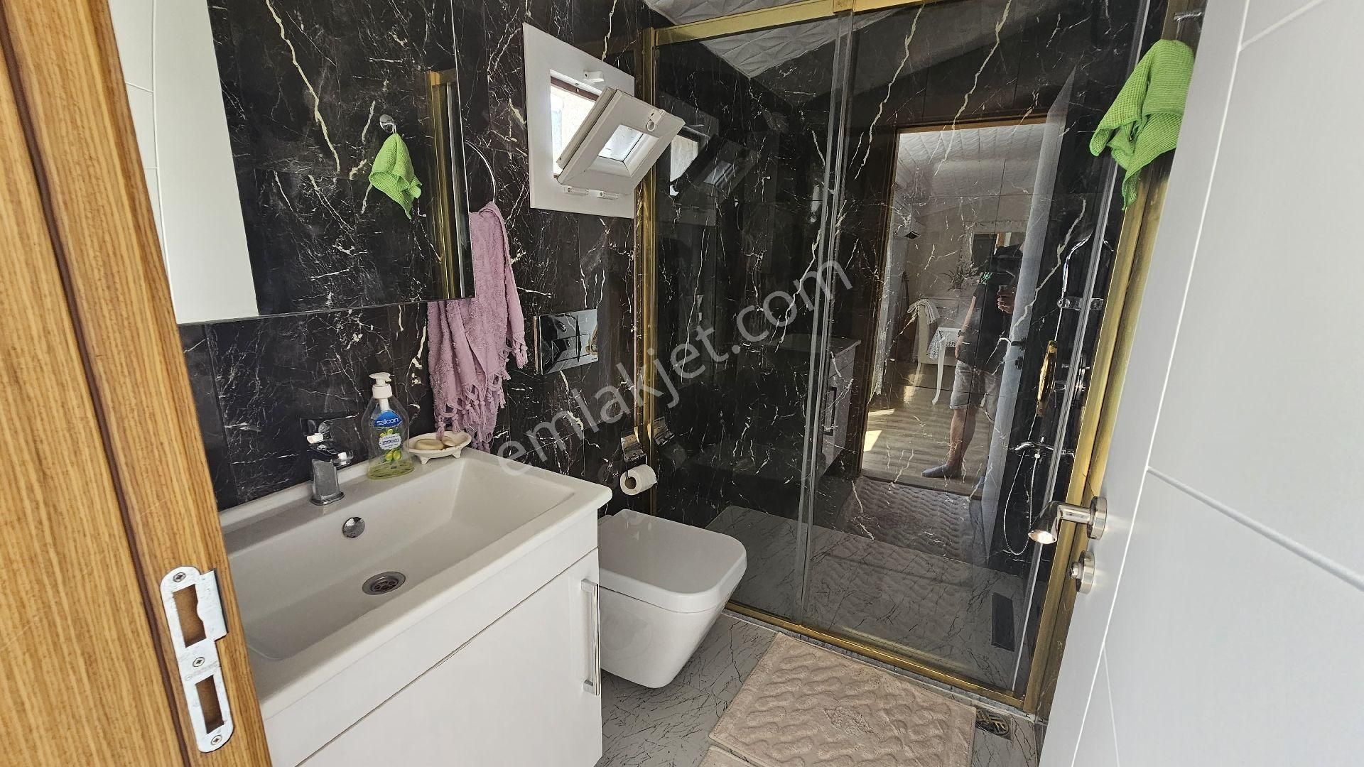 Didim Akbük'te Bakımlı Site İçinde Eşyalı 3+1 Dubleks Daire - Görsel 16