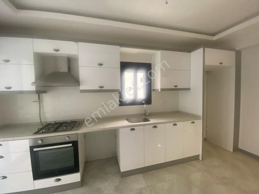 Torbalı Muratbey Satılık Daire  ES EMLAK'TAN MURATBEY MAH. HAVUZLU SİTEDE 150m2 3+1 DAİREMİZ SATILIKTIR