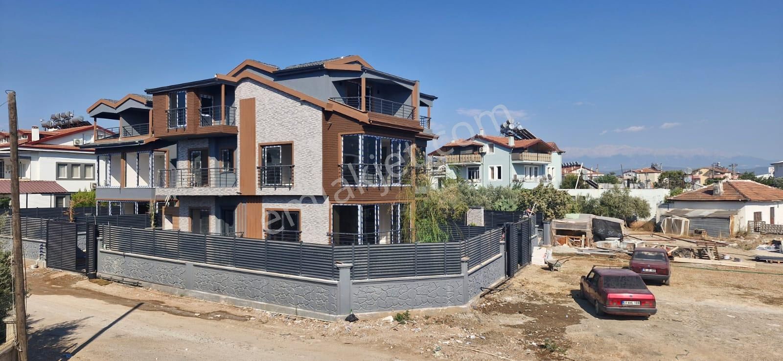 Fethiye Çamköy Satılık Villa  GoldHouse dan Satılık Çamköyde Köşe Parsel 5+1 Müstakil Villa 