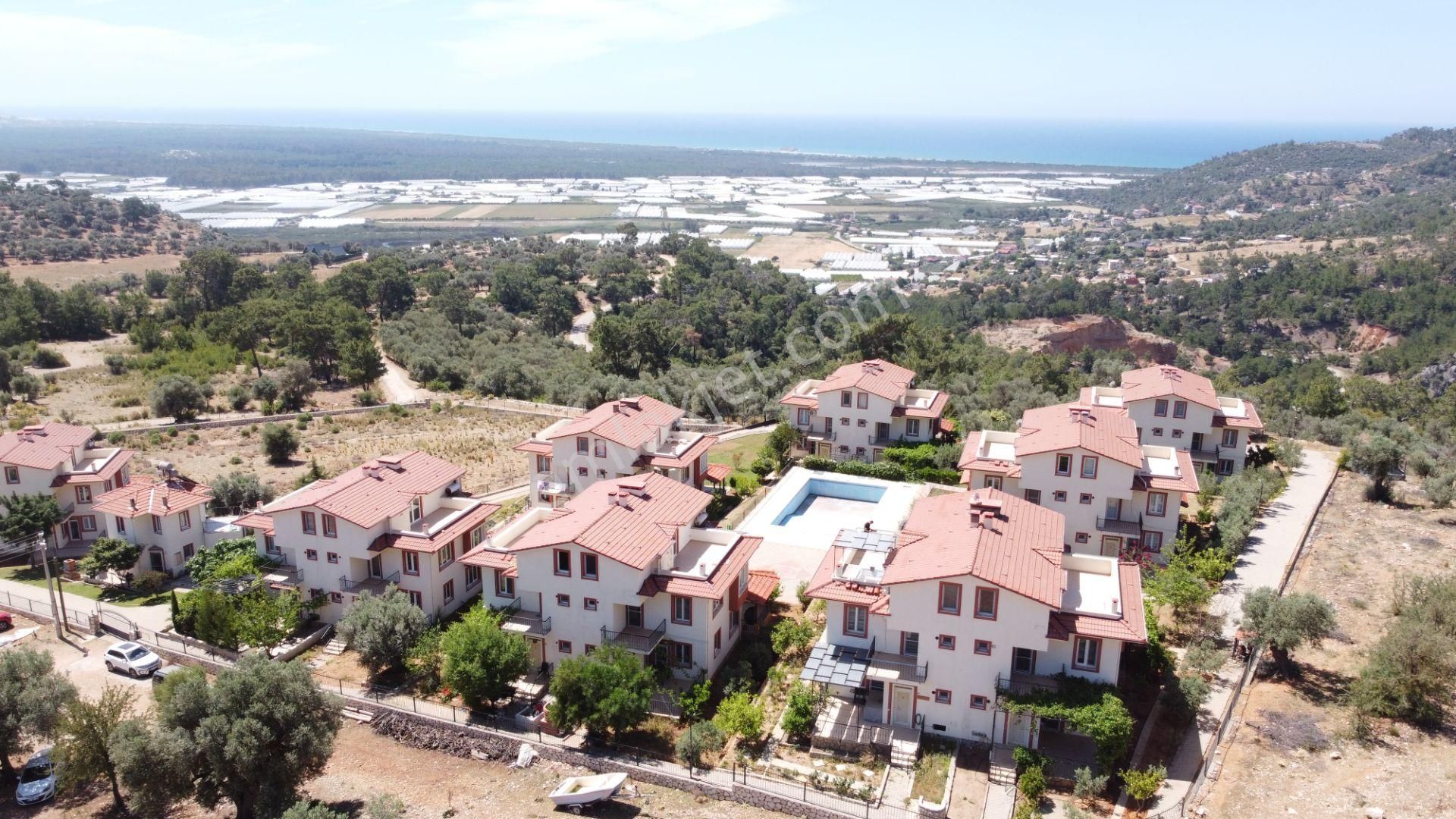 Seydikemer Karadere Satılık Villa  SEYDİKEMER KARADERE MAHALLESİ PATARA SİTESİNDE SATILIK VİLLA