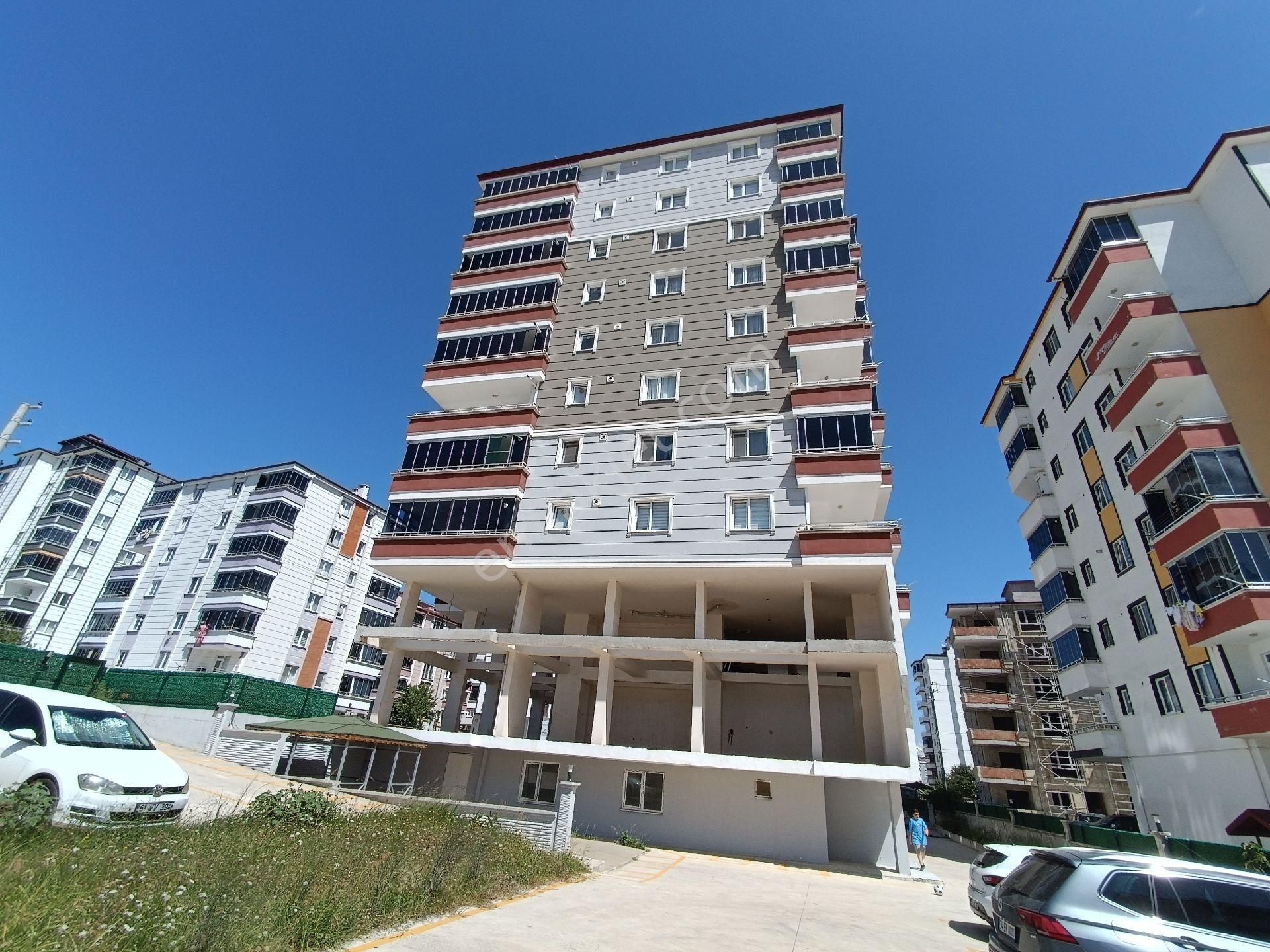 İlkadım Kışla Satılık Daire İLKADIM KIŞLA MAHALLESİNDE SATILIK DAİRE 