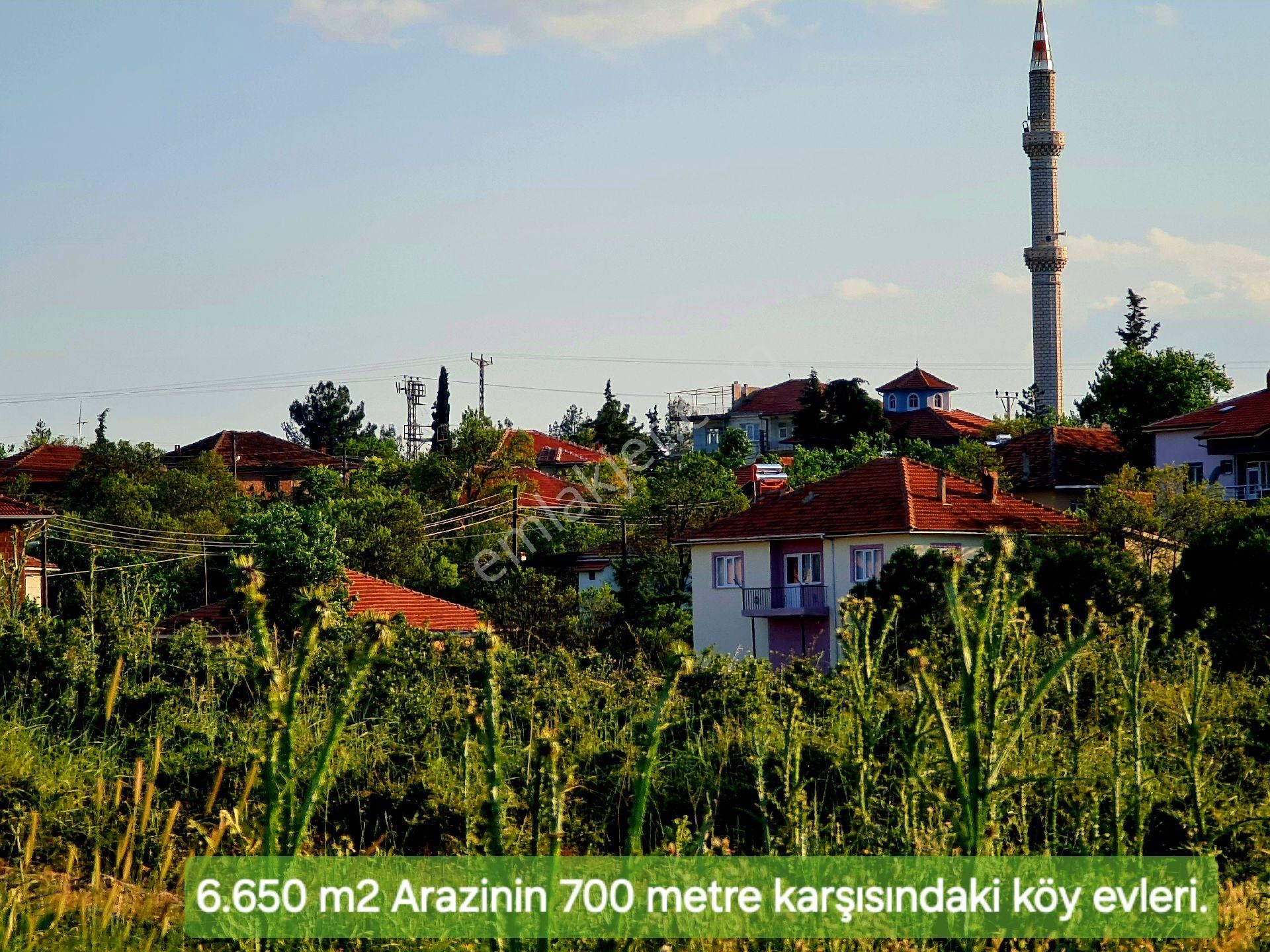 Karahallı Külköy Köyü Satılık Bağ & Bahçe Uşak Karahallı Külköy'de 6.650 M2 Uygun Arazi. Köye İlçeye Çok Yakın. Açıklamayı Okuyup Arayınız.