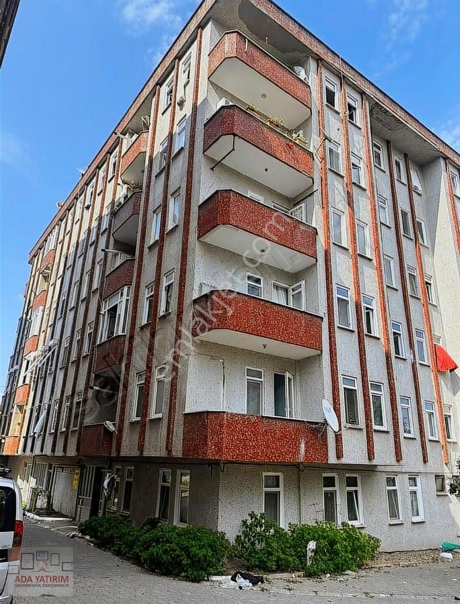 Serdivan Kazımpaşa Satılık Daire SERDİVAN BAĞLAR CADDESİ 5 KATLININ 2.KATI... 125 M2... ACİL