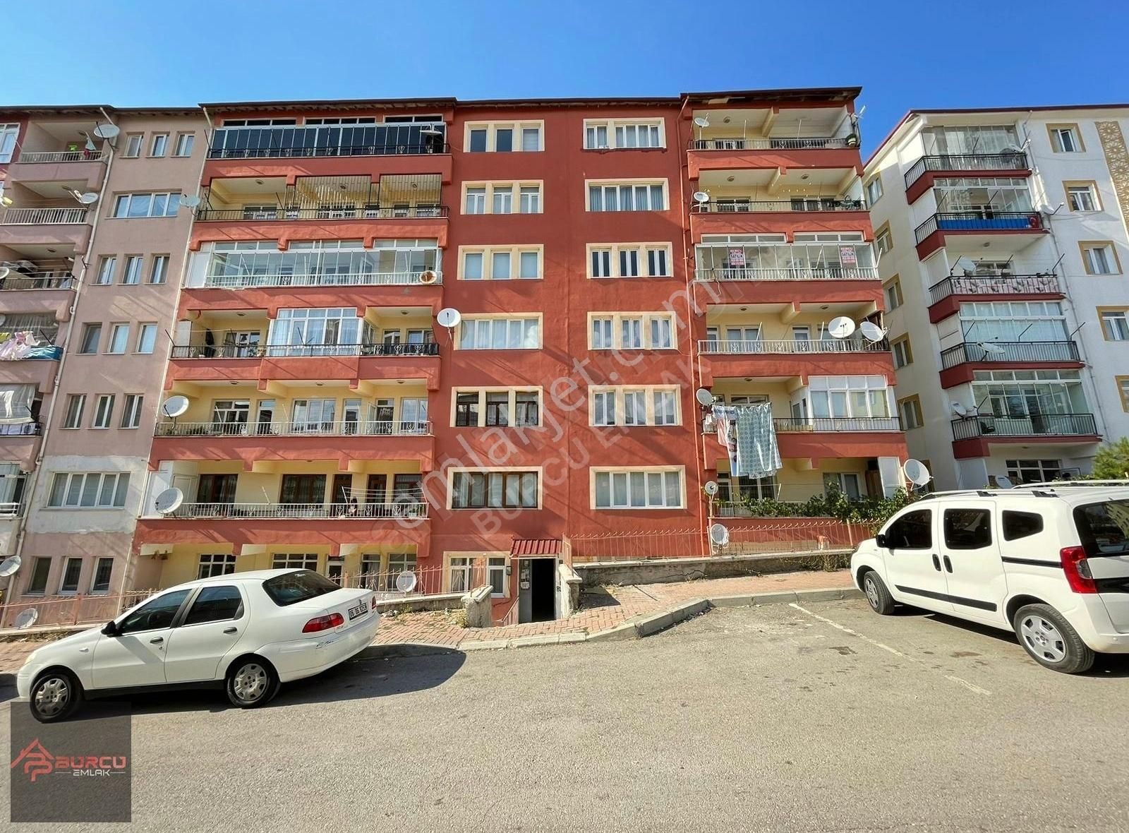 Yozgat Merkez Eskipazar Satılık Daire MERKEZDE GÜNEY CEPHELİ ARA KAT DAİRE***BURCU EMLAKTAN***