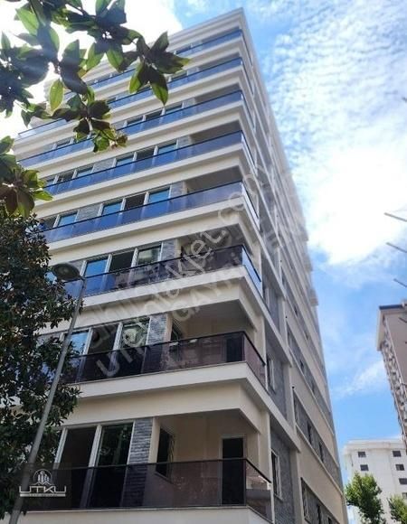 Kadıköy Caddebostan Satılık Daire UTKU'DAN NOTER SOKAKTA SIFIR BİNADA BALKONLU 140m2 3+1 !!