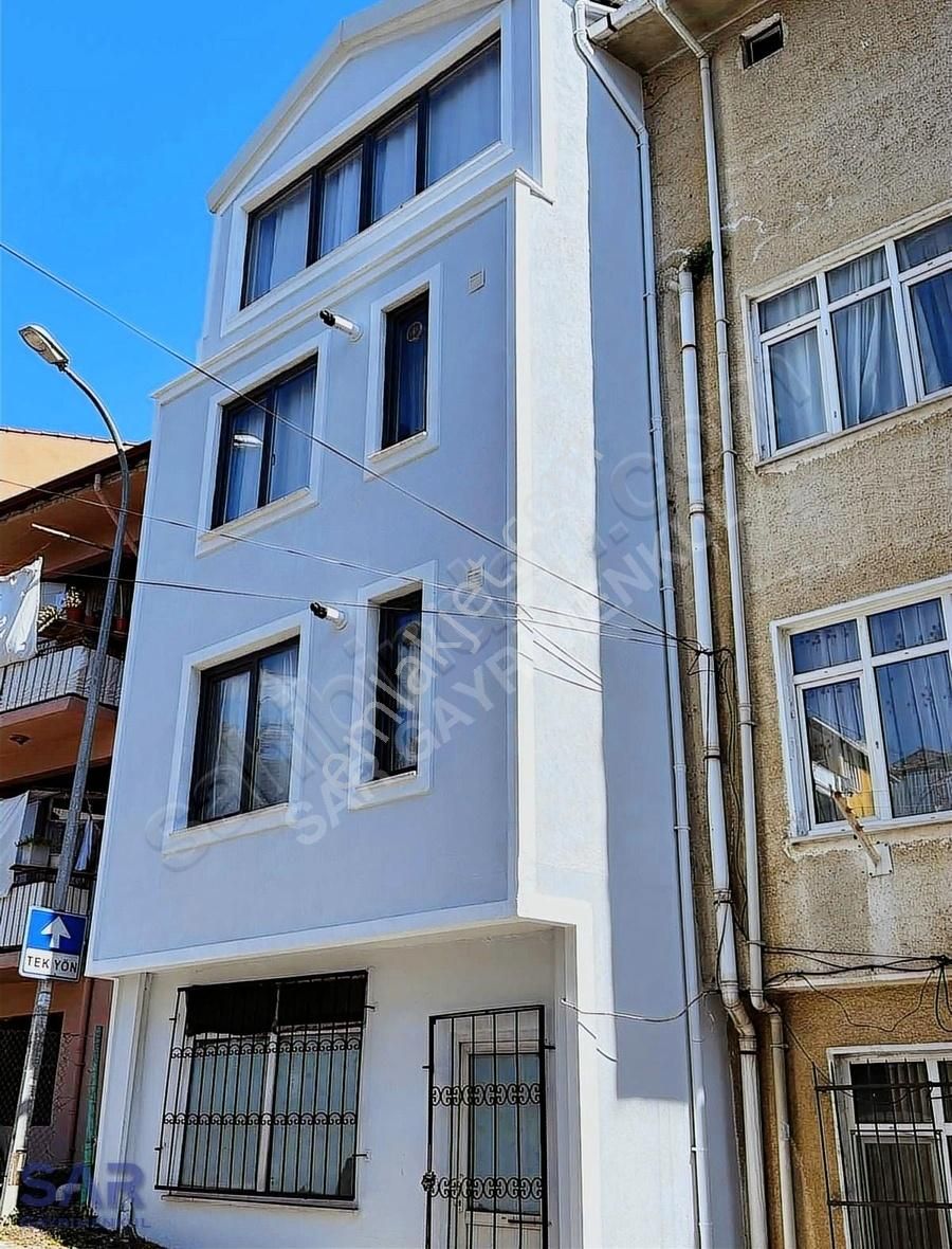 Beykoz Merkez Satılık Müstakil Ev SAHİLE YÜRÜYEREK 2,5 DK 3 DAİRE 1 DÜKKAN SATILIK MÜSTAKİL BİNA