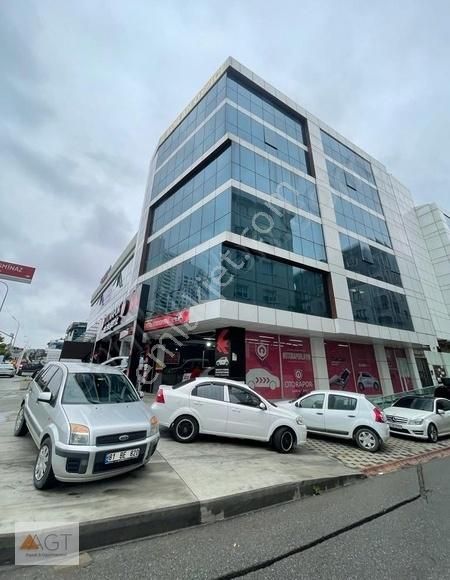 Ümraniye İnkılap Kiralık Plaza Katı AGT'DEN İŞ MERKEZLERİNDE KİRALIK PLAZA KATI OFİS