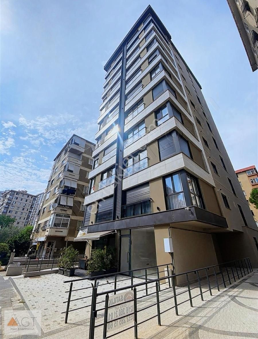 Ümraniye İnkılap Satılık Daire FOR SALE 2+1 110M2 APARTMENT ON KADIKÖY SAHRAYICEDİT MAH.