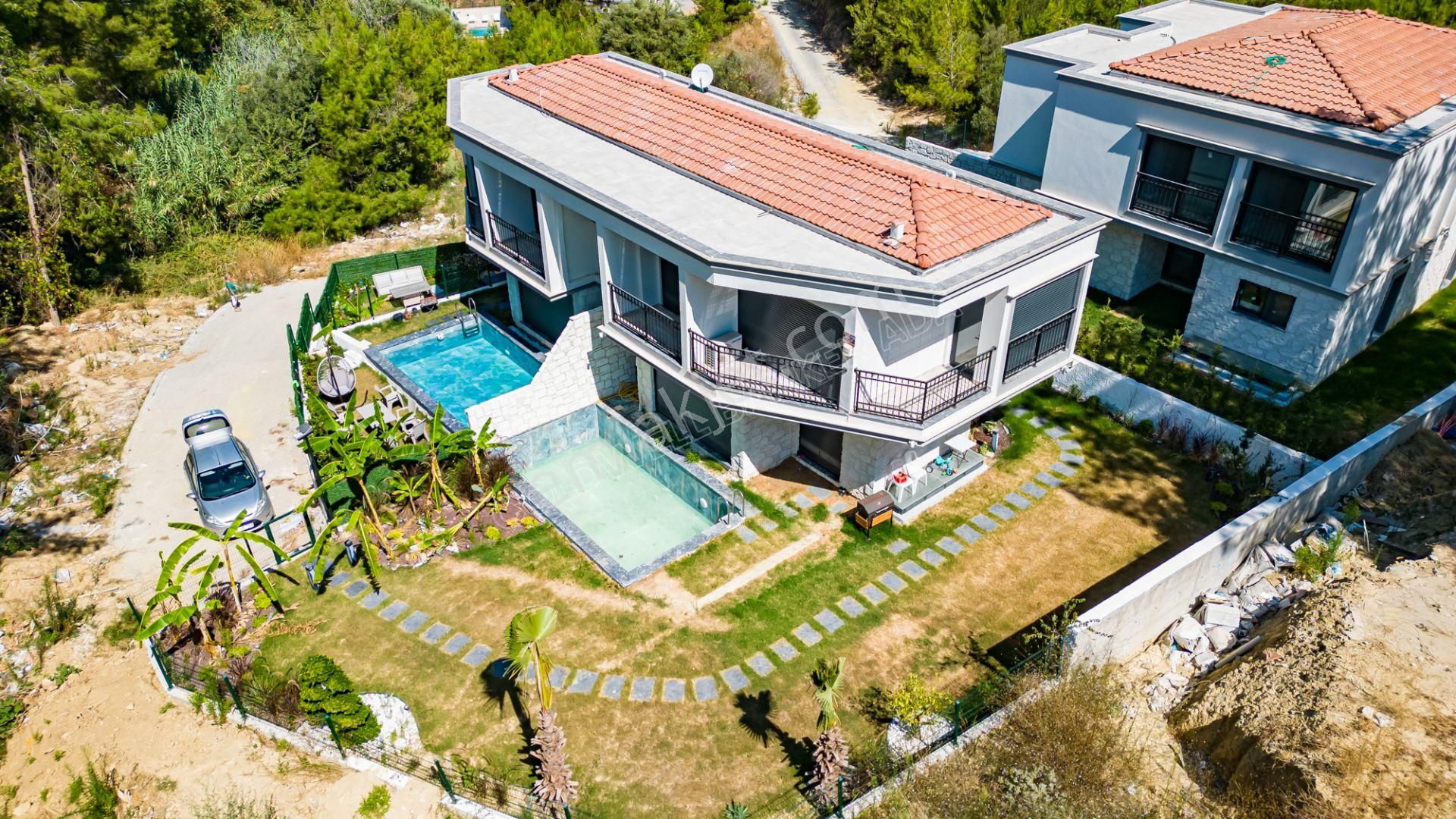 Kuşadası Soğucak Satılık Villa  Kuşadası Soğucak da orman havası ile tatil keyfiniz olsun...