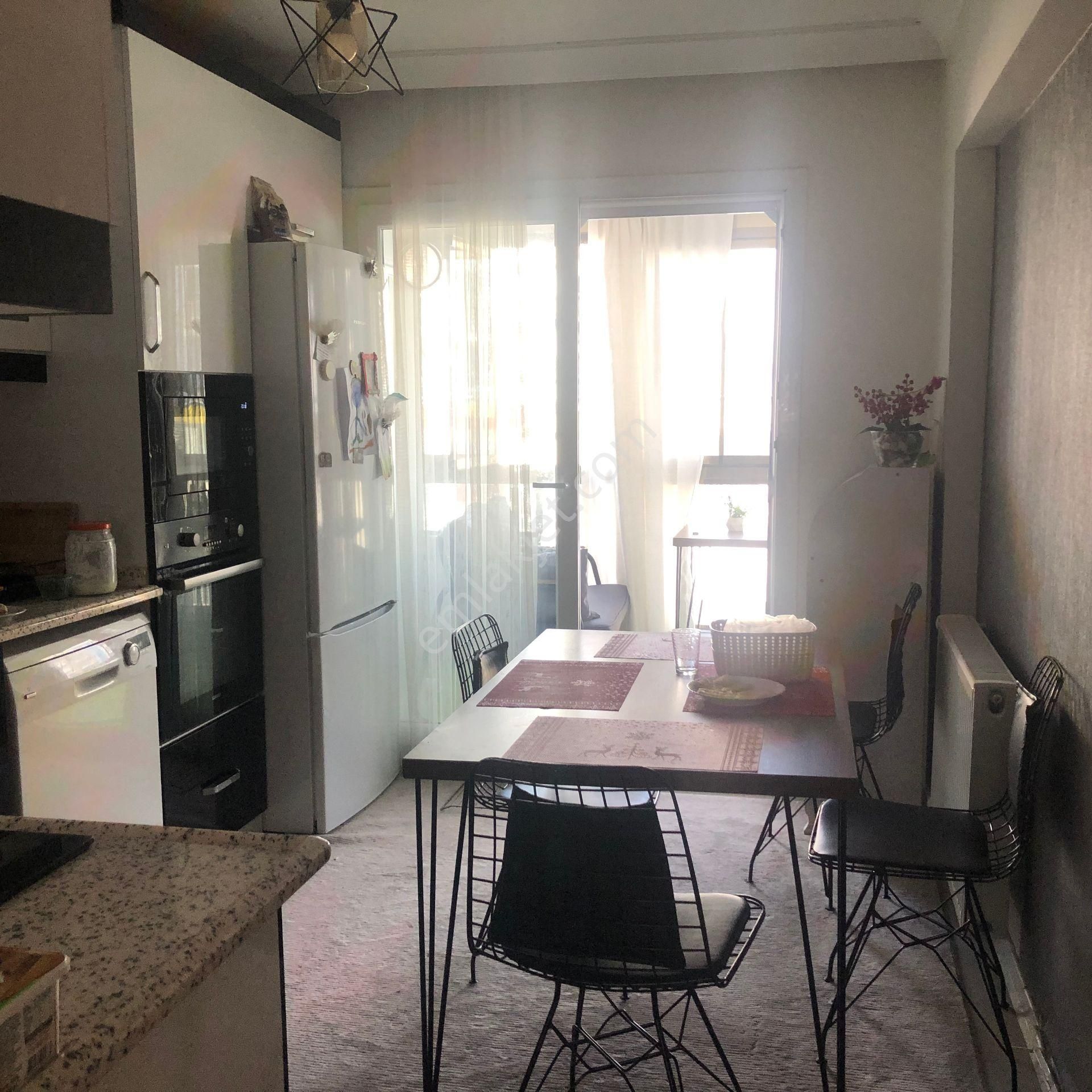 Karşıyaka Yalı Satılık Daire  KARŞIYAKA  ATA KENT  YALI DA  SATILIK  3+1  LÜX DAİRE