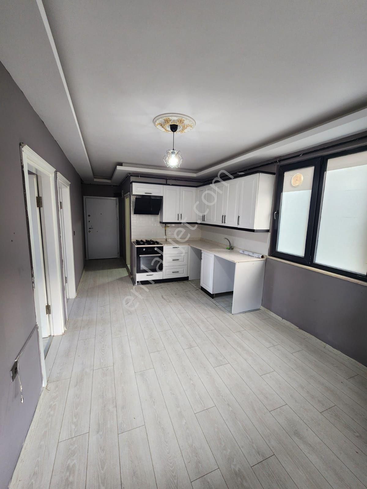 Samsun Atakum İstiklal Mahallesinde Ulaşıma Yakın 2+1 Kiralık Daire