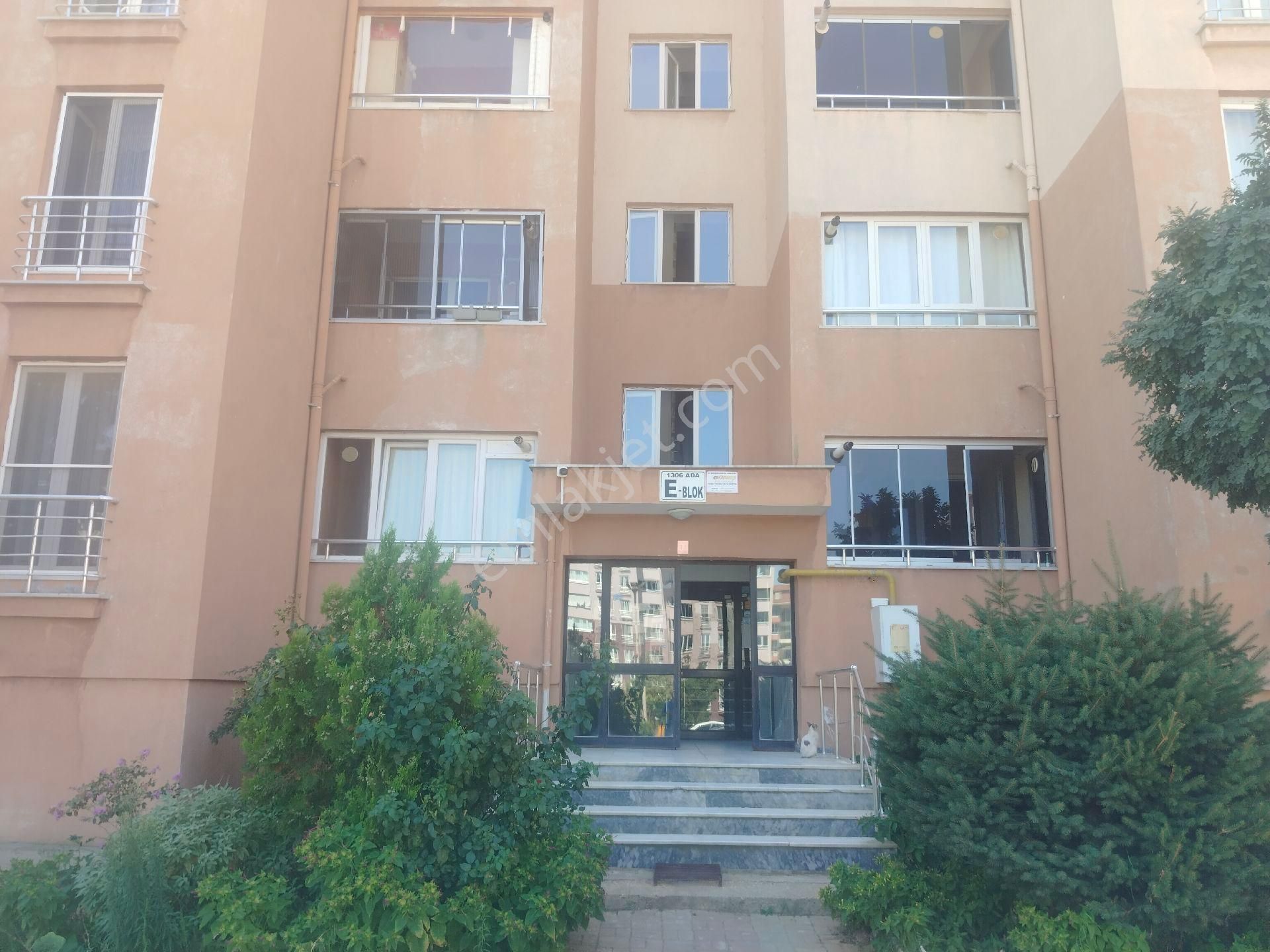 Keşan Yeni Kiralık Daire TANER EMLAKTAN ATAKENT 2 SİTESİNDE FULL EŞYALI 3+1 KİRALIK DAİRE