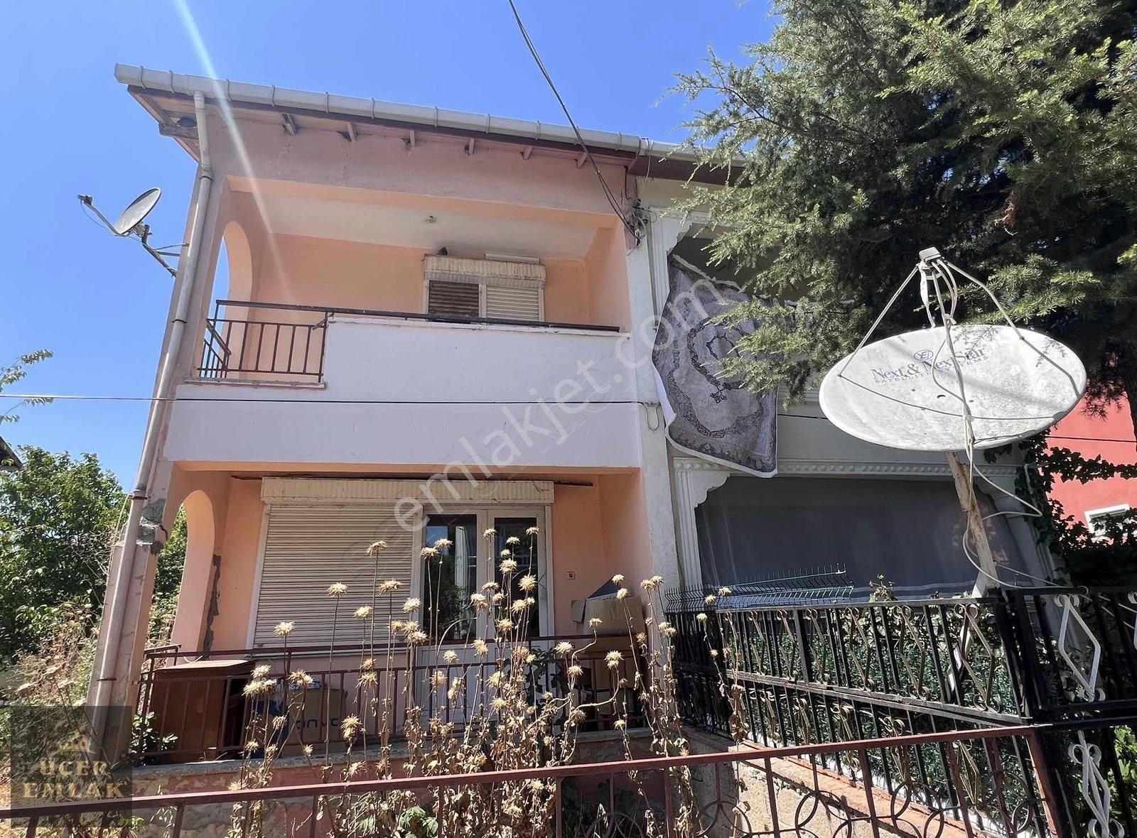 Babaeski Alpullu Bld. (Şeker) Satılık Villa KIRKLARELİ BABAESKİ ALPULLU'DA 3+1 SATILIK VİLLA