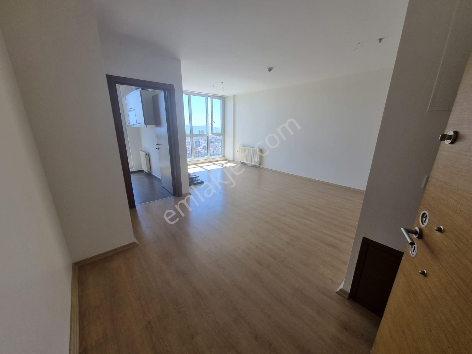 Kartal Esentepe Satılık Residence  DUMANKAYA VİZYON EN BÜYÜK 2+1, 104 M2 FULL DENİZ MANZARALI