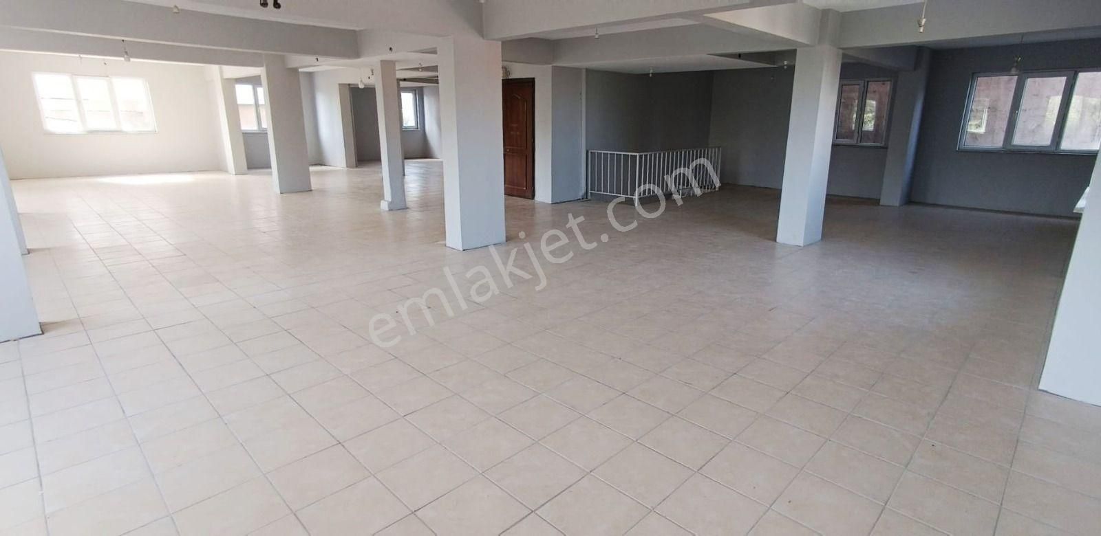 Ataşehir Mevlana Kiralık Dükkan & Mağaza Ana Cadde Üzeri 600m2 2 Katlı(zemin Kat Ve 1. Kat Ayrı Verilebilir Fiyat İçin İletişime Geçin)